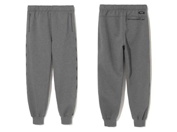アンダーカバーのトラックパンツ