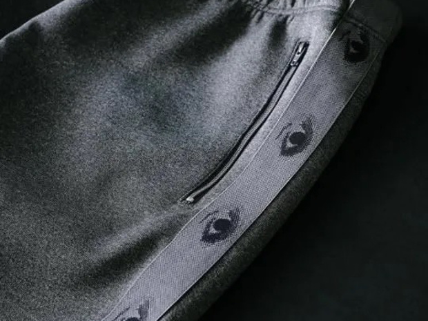 アンダーカバーのトラックパンツ